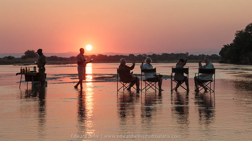 Wildlife image from photo safari with edward selfe in south luangwa national park.