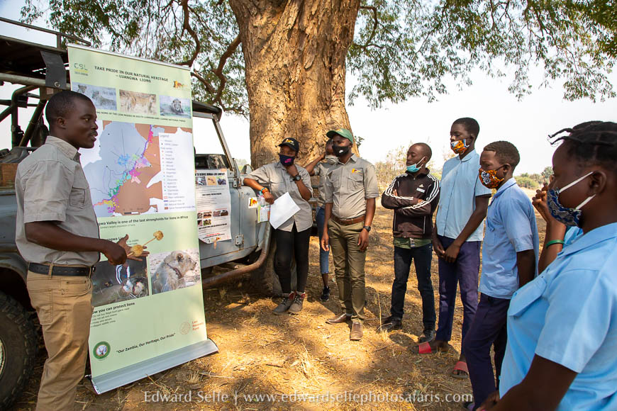 Wildlife image from photo safari with edward selfe.